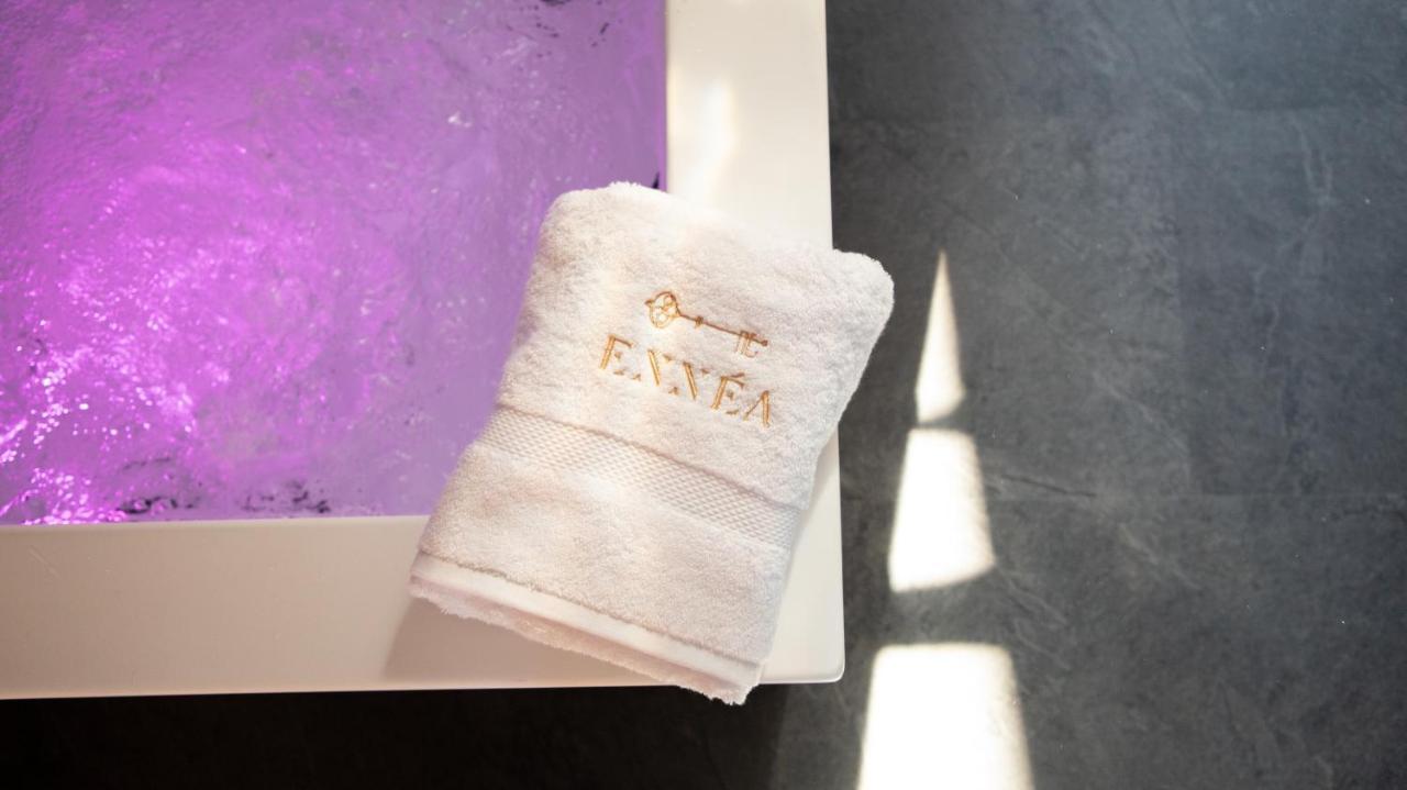 Ennea - Jacuzzi & Luxury Suites (Adults Only) Perpignan Eksteriør bilde