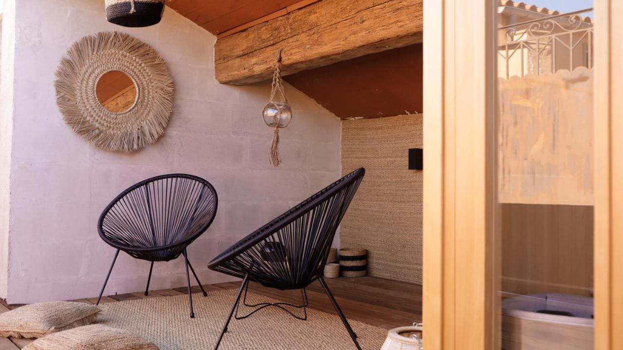 Ennea - Jacuzzi & Luxury Suites (Adults Only) Perpignan Eksteriør bilde
